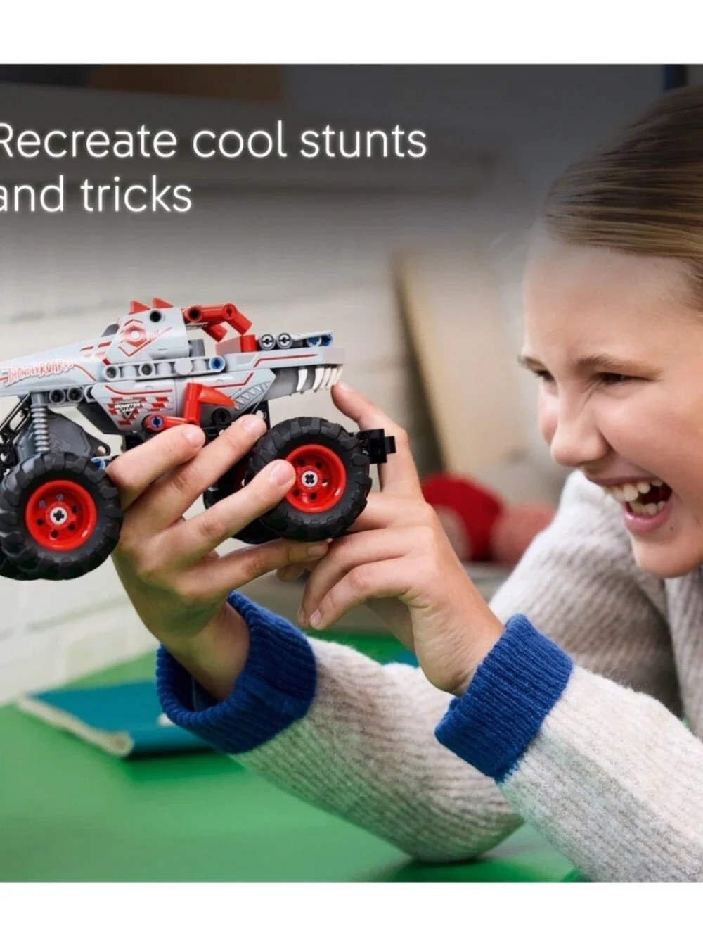 NIB LEGO Technic Monster Jam ThunderROARus Pull-Back Truck 42200